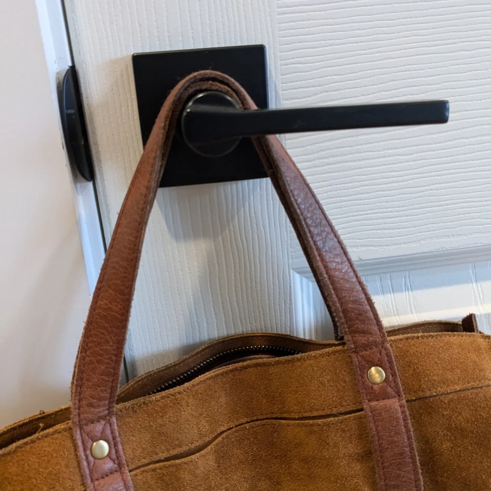 Anabaglish Aurora Suede Tote - Picture 5 of 9